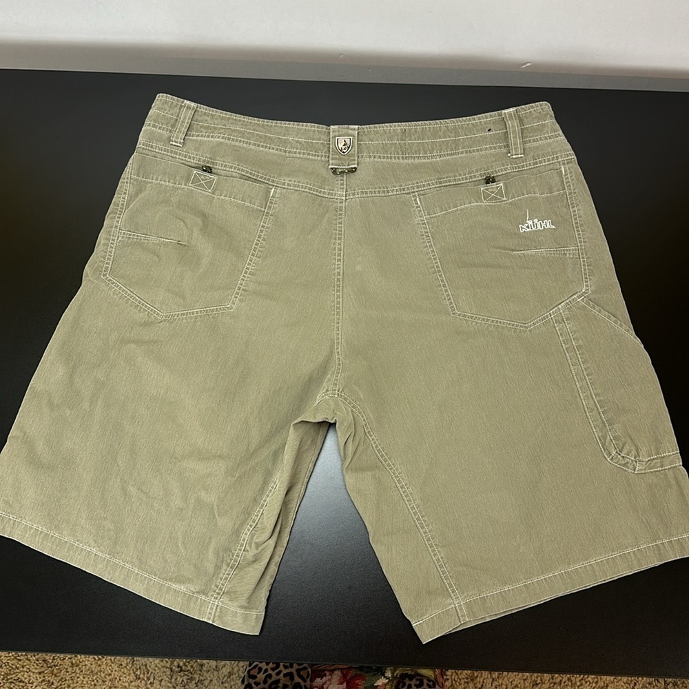Kuhl Ramblr Green Cargo Shorts Sz 40 Outdoor Hiking Zip Pockets Utility … - Picture 3 of 14